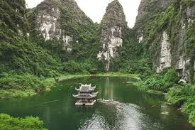Alternative view of HANOI – NINH BINH – HALONG